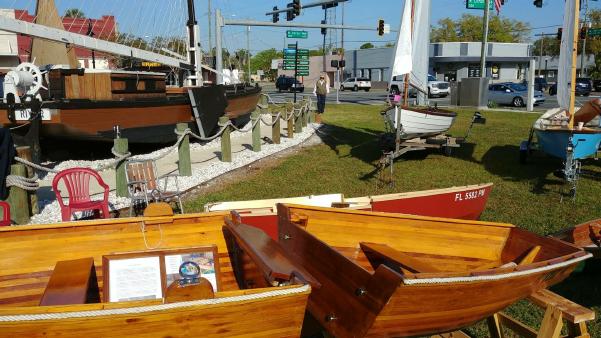 http://floridanaturecoast.org/County/Citrus/CrystalRiverBoatBuilders/Crystal%20River%20Boat%20Builders.jpg